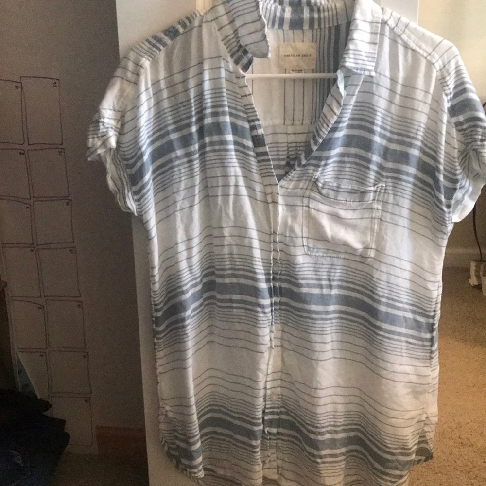 American Eagle button down